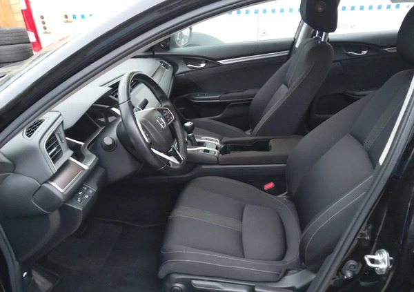 Honda Civic cena 37900 przebieg: 92900, rok produkcji 2019 z Człuchów małe 781